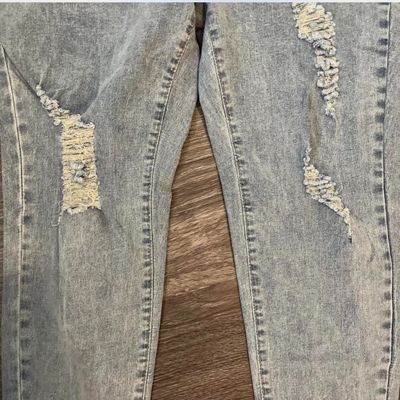 LIGHT RIPPED DENIM JEANS SIZE 18 - Picture 2 of 4